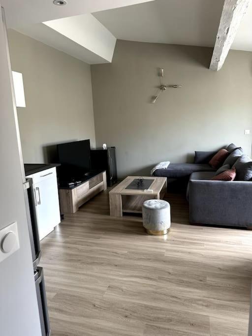 Apartment Entre Vignes Et Mer, Avec Wifi, Clim Et Netflix *