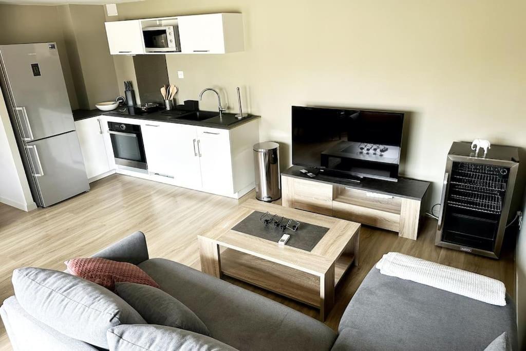 Entre Vignes Et Mer, Avec Wifi, Clim Et Netflix * Mireval